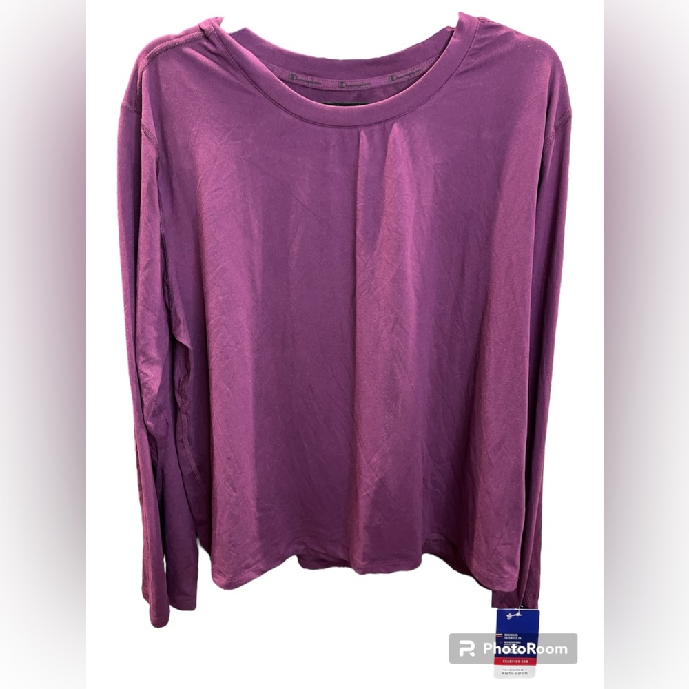 XL Champion Women’s Long Sleeve Athletic Top